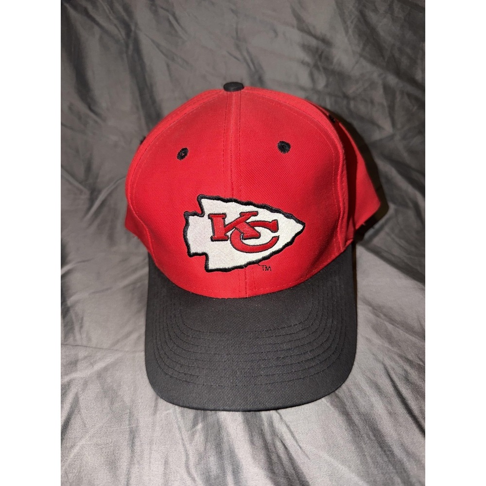 Vintage Kansas City Chiefs Hat Cap Snap Back Mens One Size Red NFL Logo 7 90s